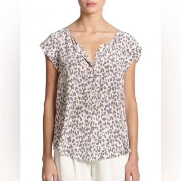 Joie “Iva” 100% Silk Leopard Print Blouse cheetah animal print short sleeve sz L - Picture 3 of 12